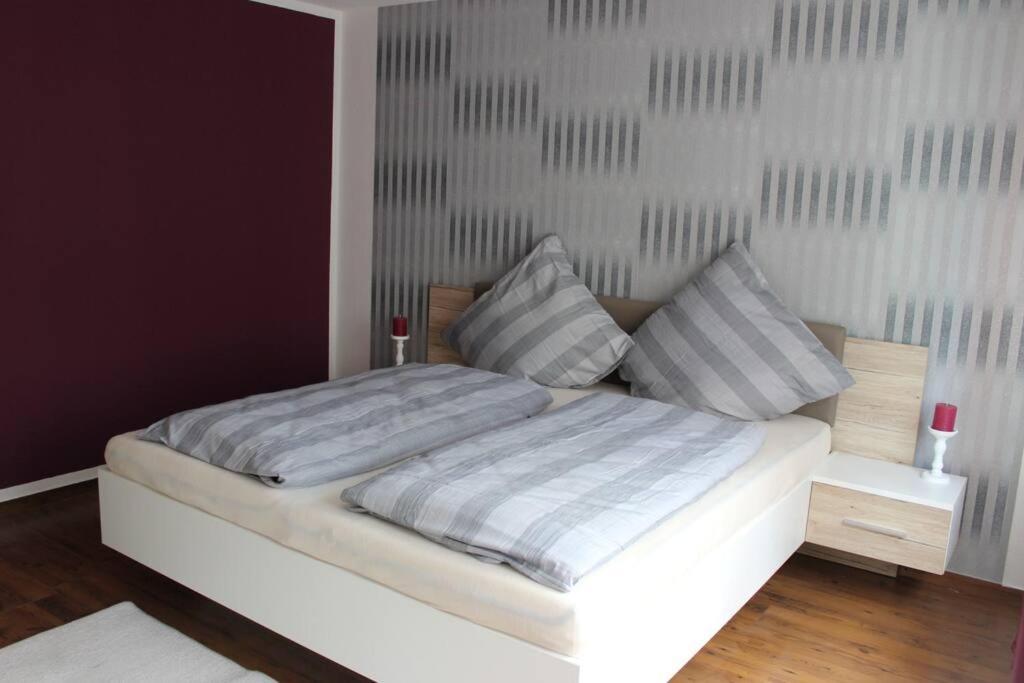 Ferienwohnung Dawie Öhringen Esterno foto